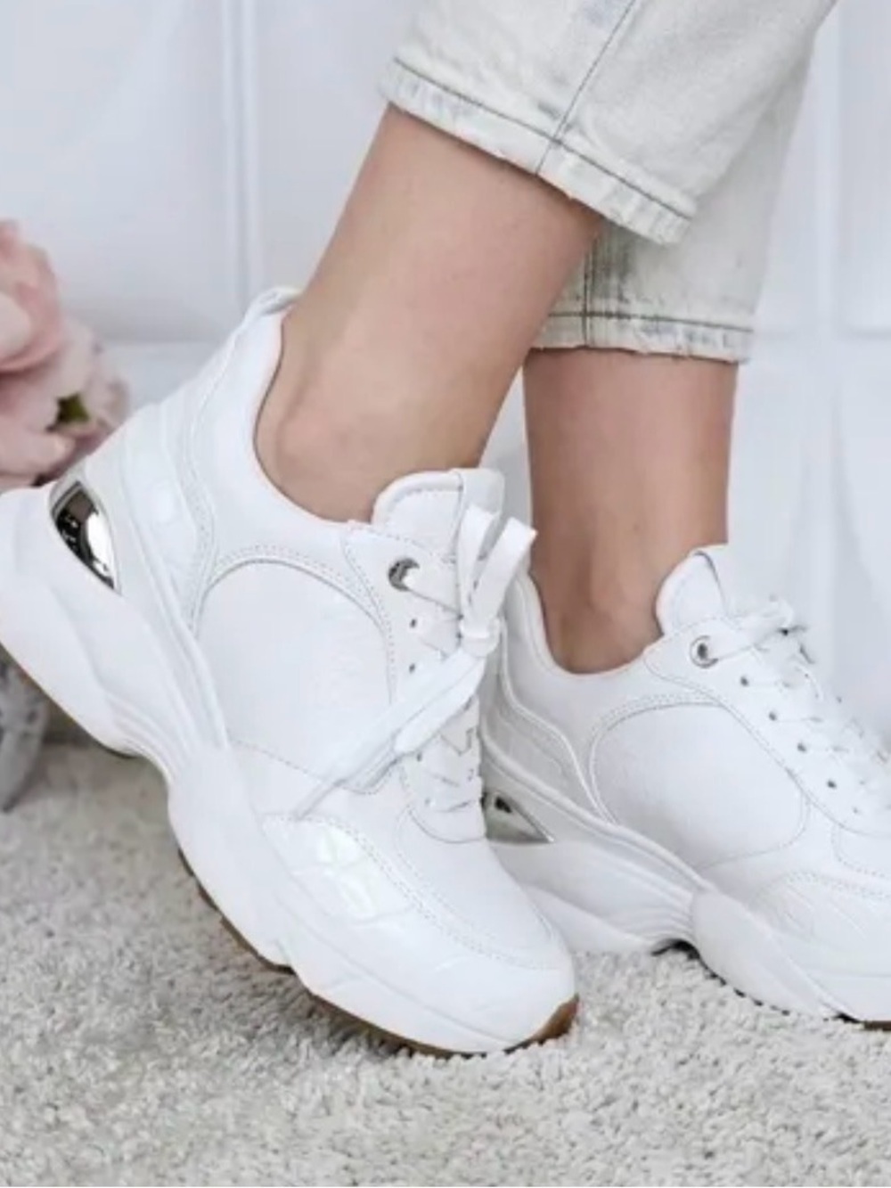 NWOT Michael Kors Women’s White Chunky Platform Sneakers Size 9